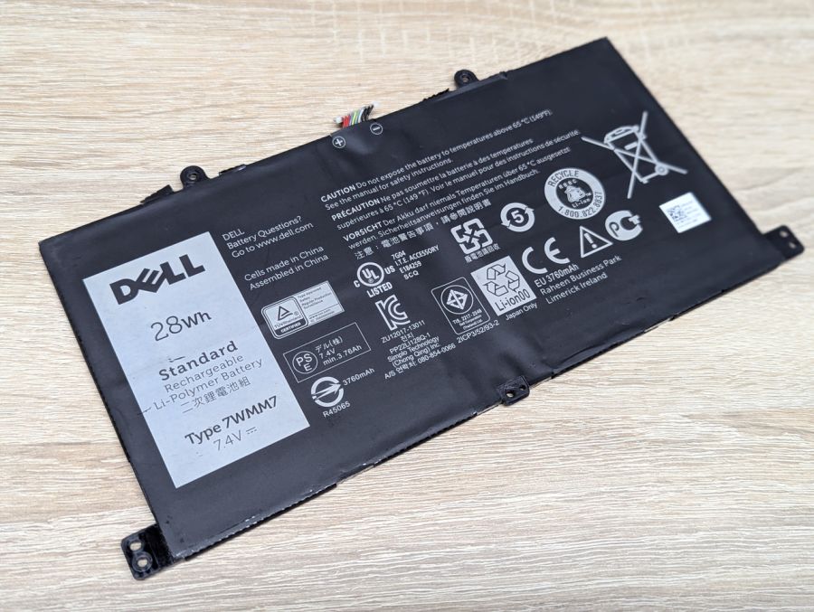 Оригінальна акумуляторна батарея Dell 7WMM7 Б/В