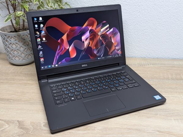 Ноутбук Б/В Dell Latitude 3470, Intel Core i5-6200U, DDR3 8GB, SSD 128GB, 14" Full HD