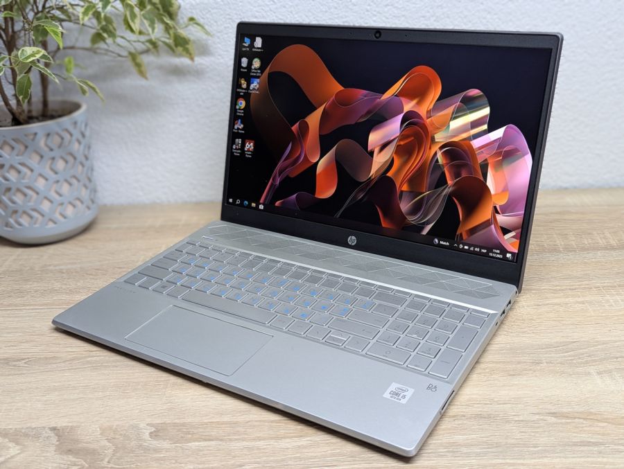 Ноутбук Б/В HP Pavilion Laptop 15, Intel Core i5-1035G7, DDR4 32 GB, SSD 256GB + HDD 1TB, 15.6" Full HD [ProductHub SKU HP689]