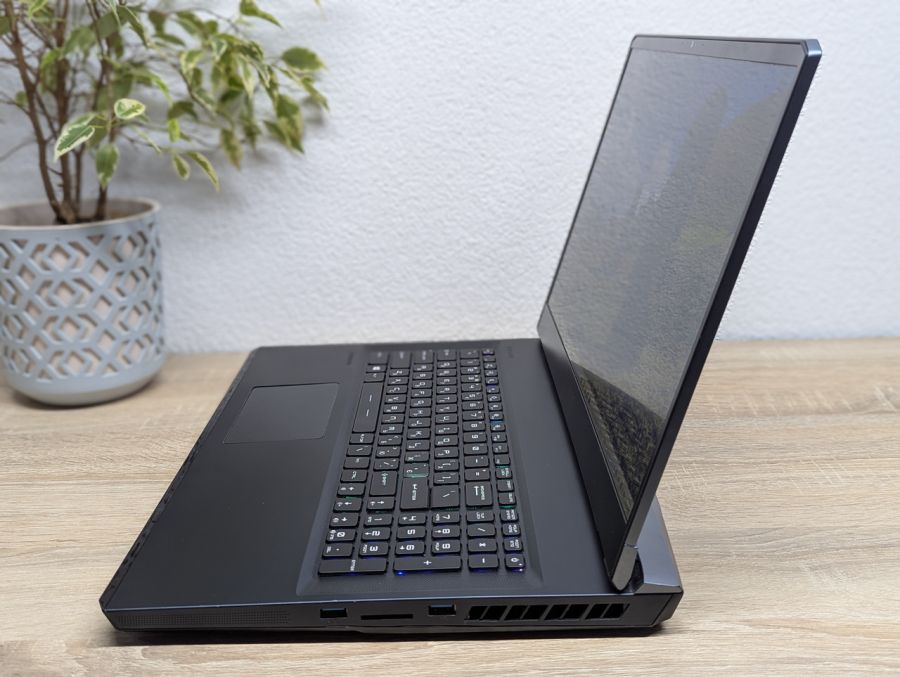 Ноутбук Б/В MSI GE76 Raider 11UE, Intel Core i7-11800H, DDR4 16GB, SSD 512GB + SSD 512GB, NVIDIA GeForce RTX 3060 6GB, 17.3" Full HD