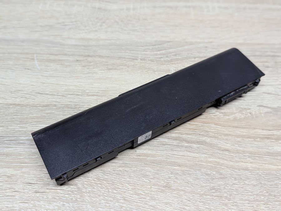Оригінальна акумуляторна батарея Dell N3X1D Б/В