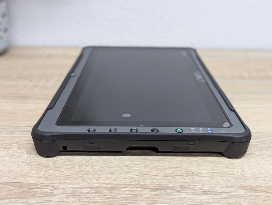 Ноутбук Б/В Getac F110 G4, Intel Core i7-7600U, DDR4 16 GB, SSD 256GB, 11.6" HD [ProductHub SKU GetacF110]