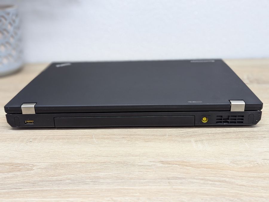 Уцінка! Ноутбук Б/В Lenovo T530, Intel Core i5-3210M, DDR3 8 GB, SSD 128GB, 15.6" HD [ProductHub SKU L369]
