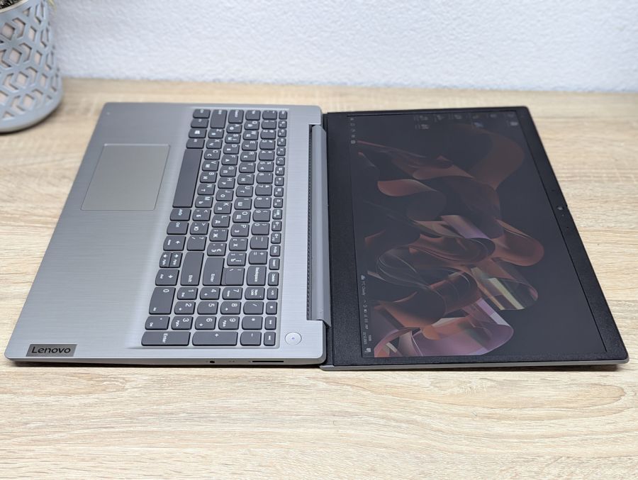 Ноутбук Б/В Lenovo IdeaPad 3 15IIL05, Intel Core i5-1035G7, DDR4 12GB, SSD 256GB, 15.6" Full HD