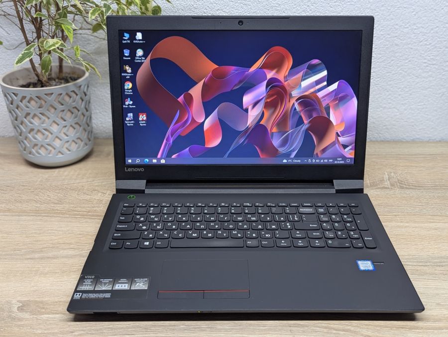 Ноутбук Б/В Lenovo V310-15IKB, Intel Core i5-7200U, DDR4 12 GB, SSD 128GB, 15.6" HD [ProductHub SKU L372]