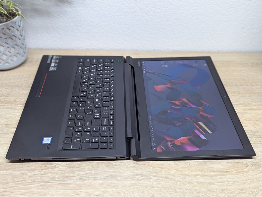 Ноутбук Б/В Lenovo V310-15IKB, Intel Core i5-7200U, DDR4 12 GB, SSD 128GB, 15.6" HD [ProductHub SKU L372]