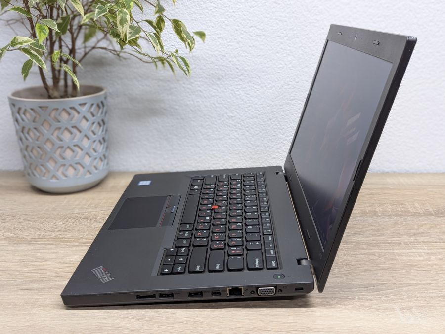 Ноутбук Б/В Lenovo L470, Intel Core i3-6006U, DDR4 16GB, SSD 128GB, 14" HD