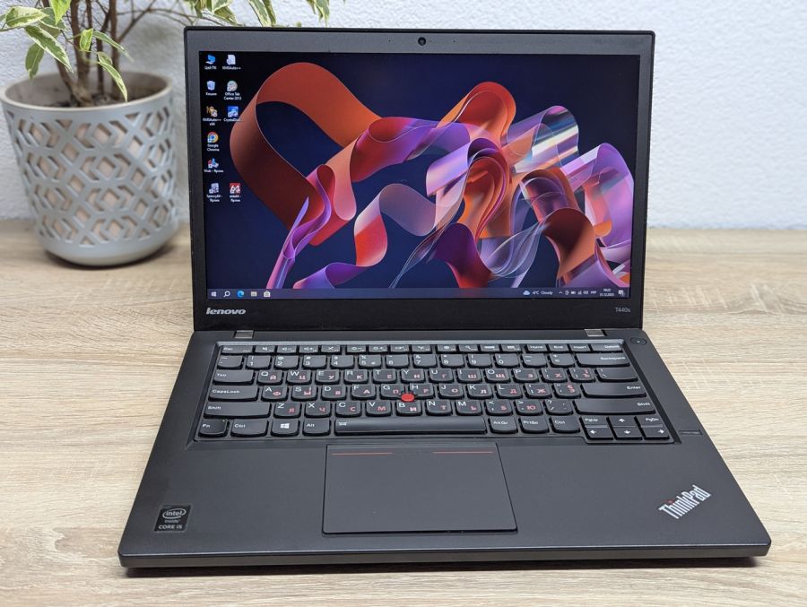Уцінка! Ноутбук Б/В Lenovo T440S, Intel Core i5-4300U, DDR3 8 GB, SSD 128GB, 14" HD [ProductHub SKU L380]