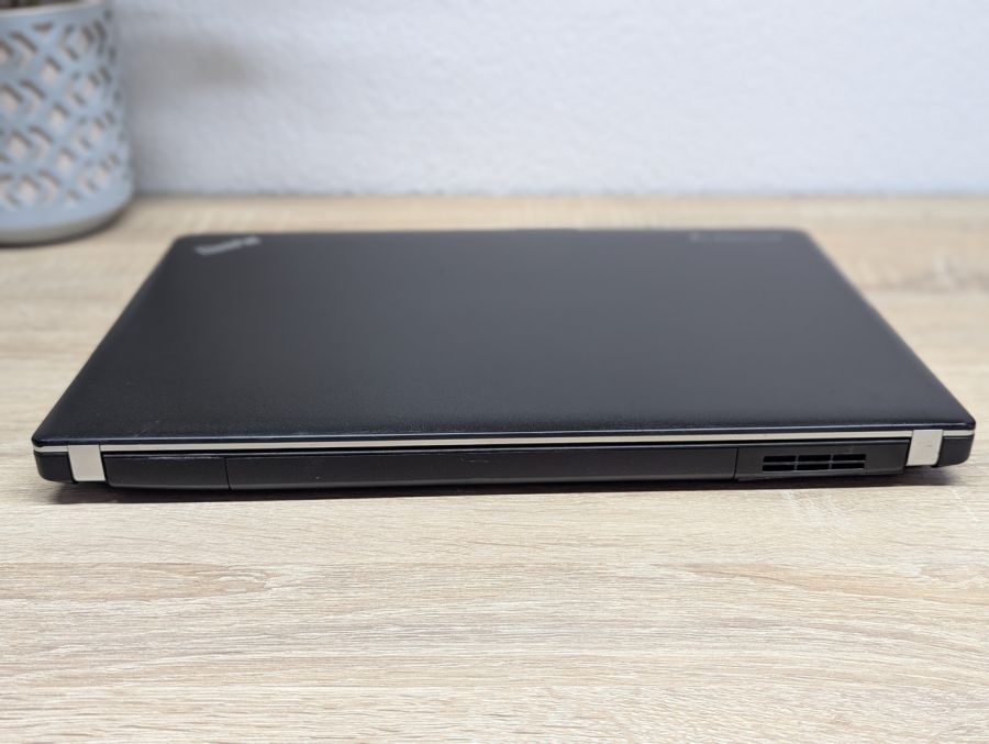 Уцінка! Ноутбук Б/В Lenovo ThinkPad Edge E540, Intel Core i7-4702MQ, DDR3 8 GB, SSD 256GB + SSD 14GB, 15.6" Full HD [ProductHub SKU L394]