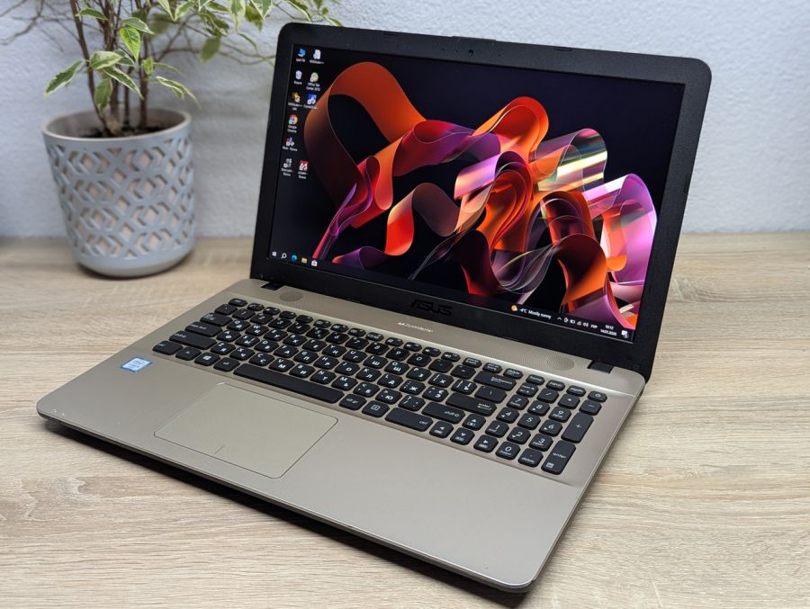 Уцінка! Ноутбук Б/В ASUS Vivobook F541U, Intel Core i5-6198DU, DDR4 12 GB, SSD 256GB, 15.6" Full HD [ProductHub SKU Asus149]