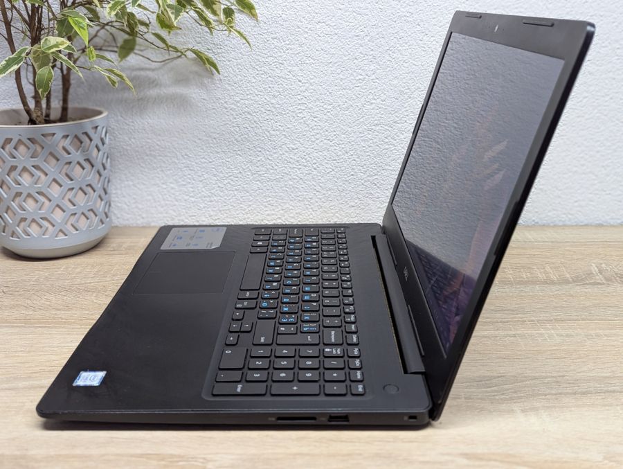 Ноутбук Б/В Dell Inspiron 15, Intel Core i3-7130U, DDR4 8GB, SSD 256GB, 15" Full HD [ProductHub SKU Dell468]