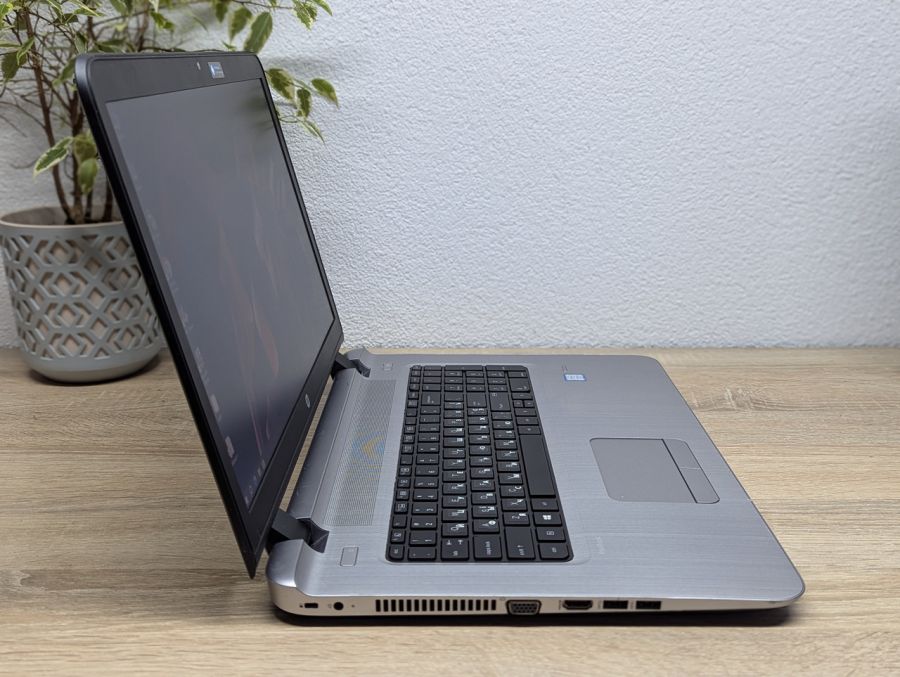 Ноутбук Б/В HP ProBook 470 G3, Intel Core i5-6200U, DDR4 8 GB, SSD 128GB, AMD Radeon R7 M340 2Gb, 17" Full HD [ProductHub SKU HP721]