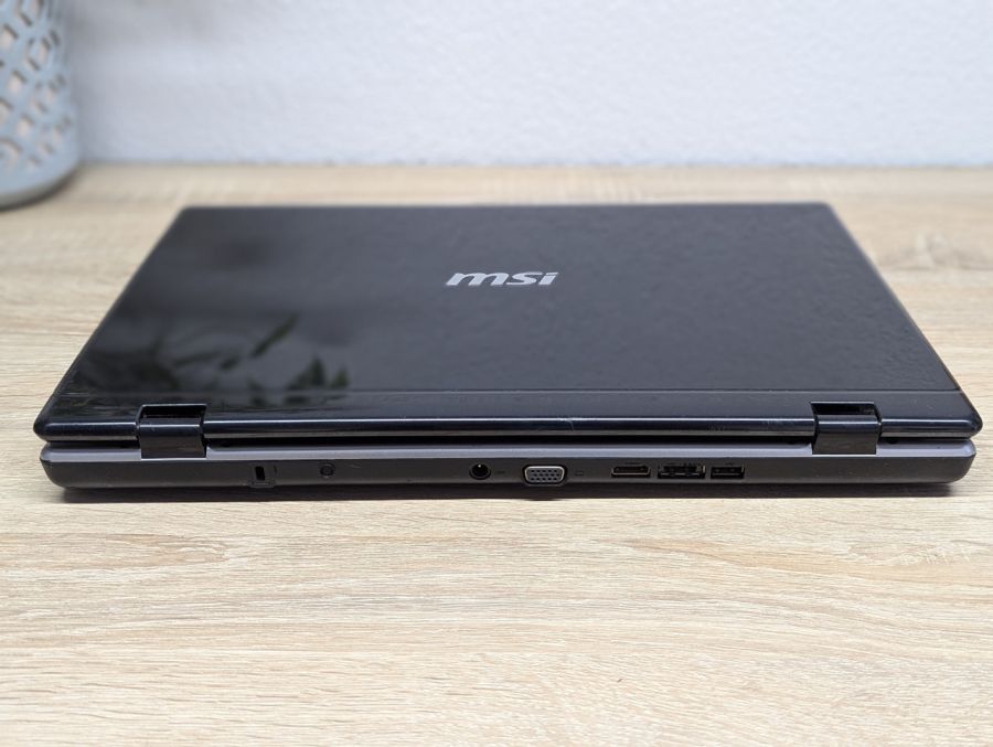 Ноутбук Б/В MSI MS-168B, AMD Athlon II P340, DDR3 8 GB, SSD 128GB, Radeon HD 4200, 15.6" HD [ProductHub SKU MSI11]