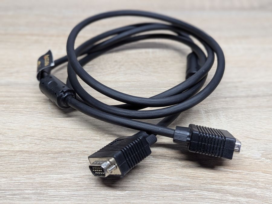 Б/В Кабель Accura VGA на VGA [ProductHub SKU Accura VGA]