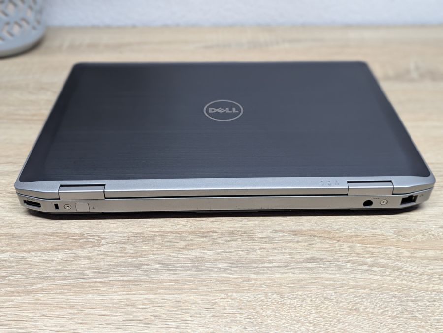 Ноутбук Б/В Dell Latitude E6430, Intel Core i7-3740QM, DDR3 8 GB, SSD 256GB, NVIDIA NVS 5200M 1Gb, 15.6" [ProductHub SKU Dell471]