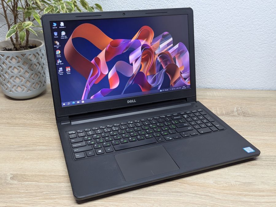 Ноутбук Б/В Dell Vostro 15-3568, Intel Core i5-7200U, DDR4 8 GB, SSD 256GB, 15.6" Full HD [ProductHub SKU Dell480]