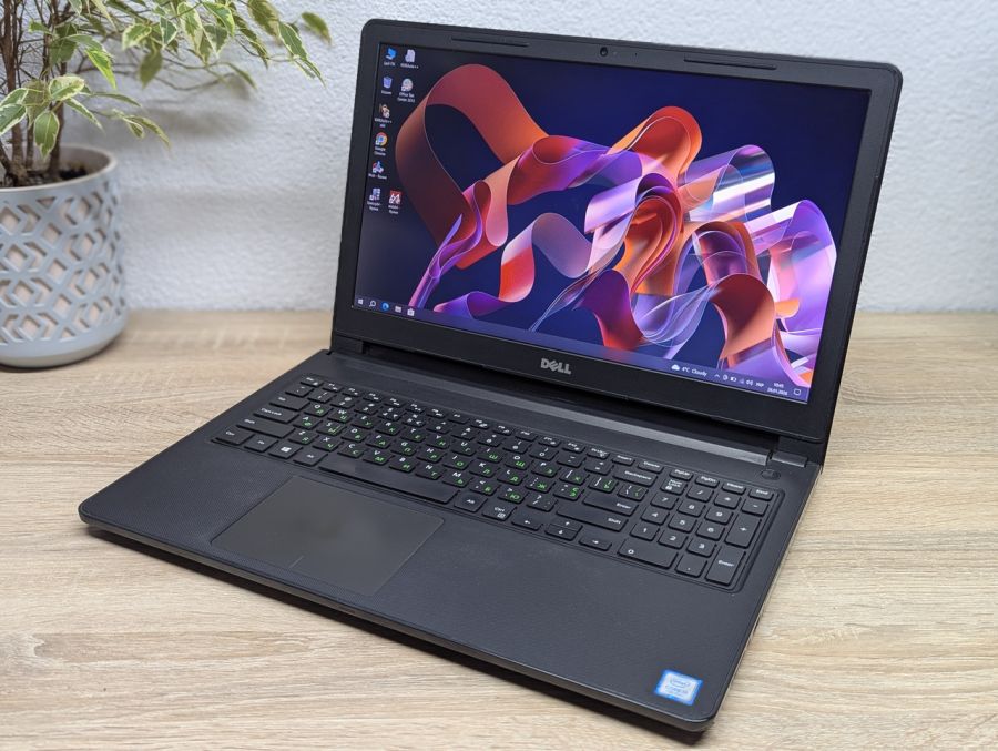 Ноутбук Б/В Dell Vostro 15-3568, Intel Core i5-7200U, DDR4 8 GB, SSD 256GB, 15.6" Full HD [ProductHub SKU Dell480]
