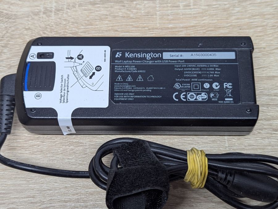 Б/В Блок живлення Kensington Wall Laptop Power Charger with USB Power Port 90W [ProductHub SKU K38085]