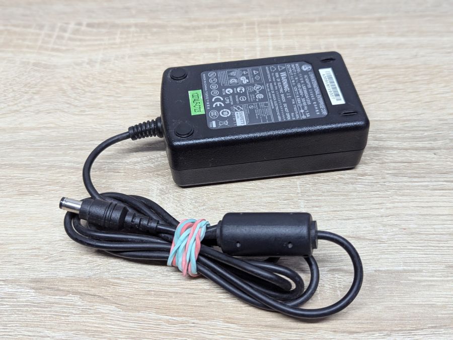 Б/В Блок живлення Li Shin LSE9802A1255\5.5*2.1,12 В,4.58 А,55 Вт [ProductHub SKU Li Shin]
