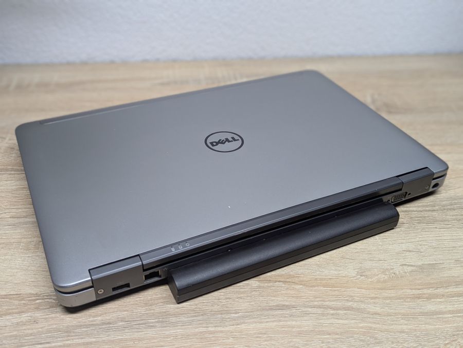 Уцінка! Ноутбук Б/В Dell E6540, Intel Core i5-4310M, DDR3 8 GB, SSD 256GB, AMD Radeon HD 8790M 2Gb, 15.6" HD [ProductHub SKU Dell487]