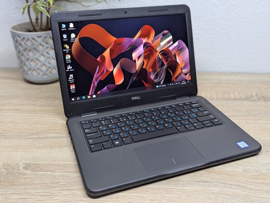 Ноутбук Б/В Dell Latitude 3310, Intel Core i3-8145U, DDR4 8 GB, SSD 128GB, 13" Full HD [ProductHub SKU Dell488]
