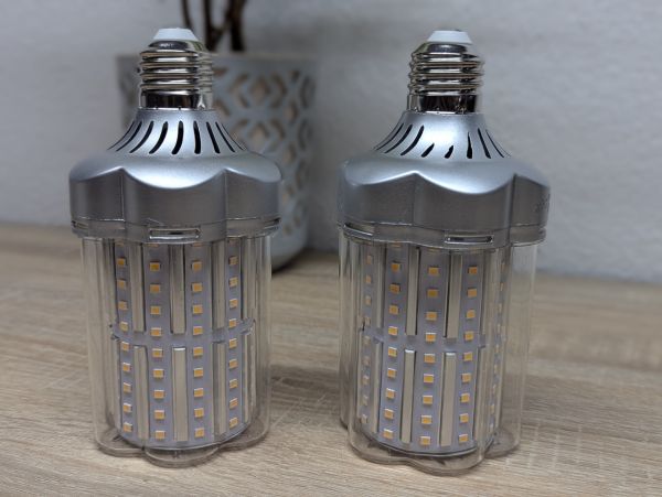 Новий Cвітлодіодні (LED) лампи SAUGLAE E27