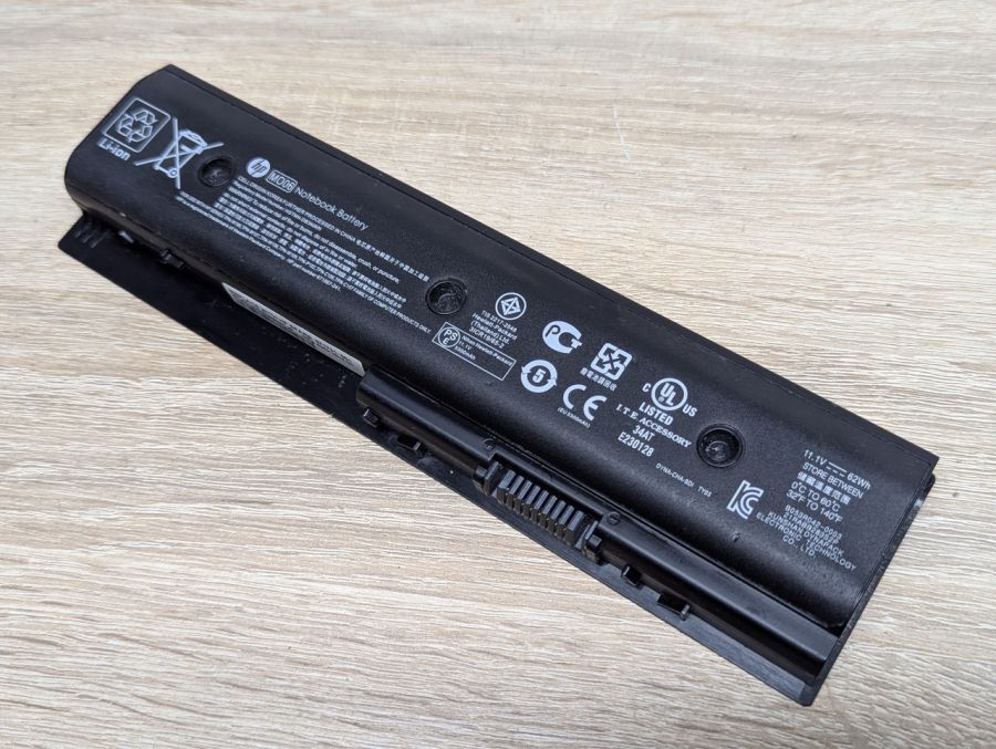 Б/В Оригінальна акумуляторна батарея HP MO06 [ProductHub SKU MO06]