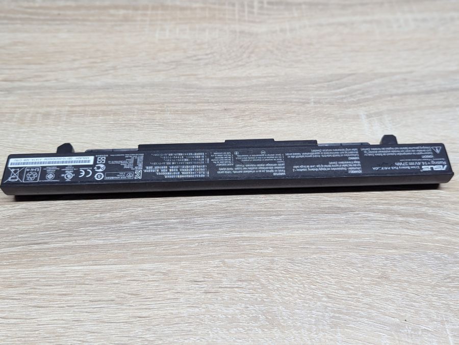 Б/В Оригінальна акумуляторна батарея Asus A41-X550A [ProductHub SKU X550A-37]