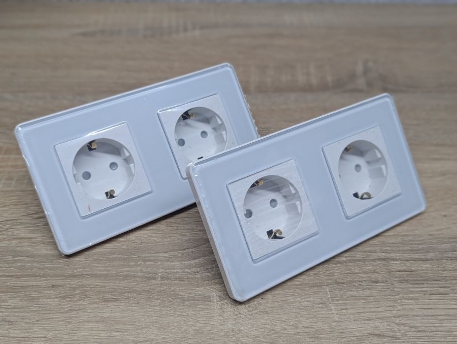 Новий Подвійна електрична розетка [ProductHub SKU розетки(1)]