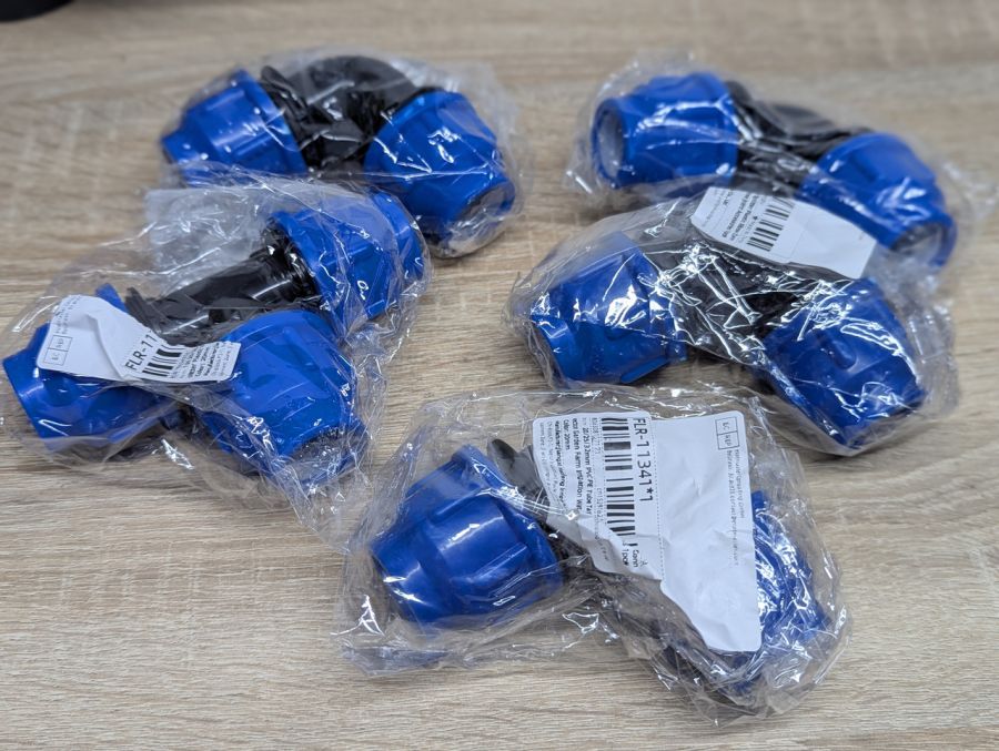 Новий Компресійні (затискні) фітинги для поліетиленових труб [ProductHub SKU фітинги(1)]