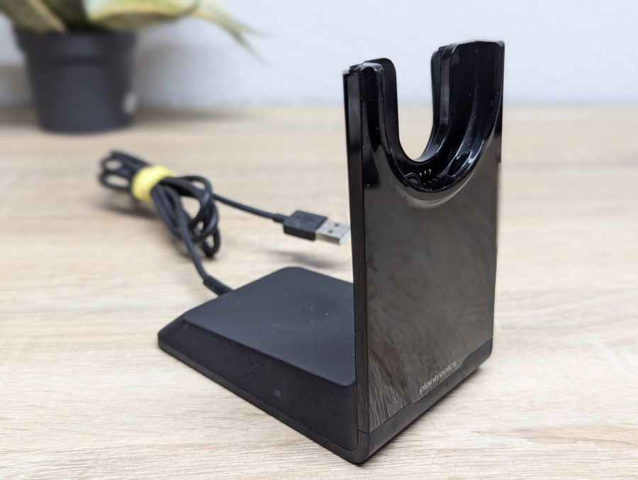 Б/В Док-станція для бездротових Bluetooth-гарнітур серії Plantronics G9 / Poly Voyager Focus UC [ProductHub SKU G9]