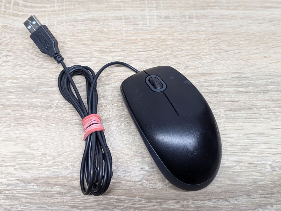 Новий Комп'ютерна миш Logitech B100 M-U0026 [ProductHub SKU M-U0026]
