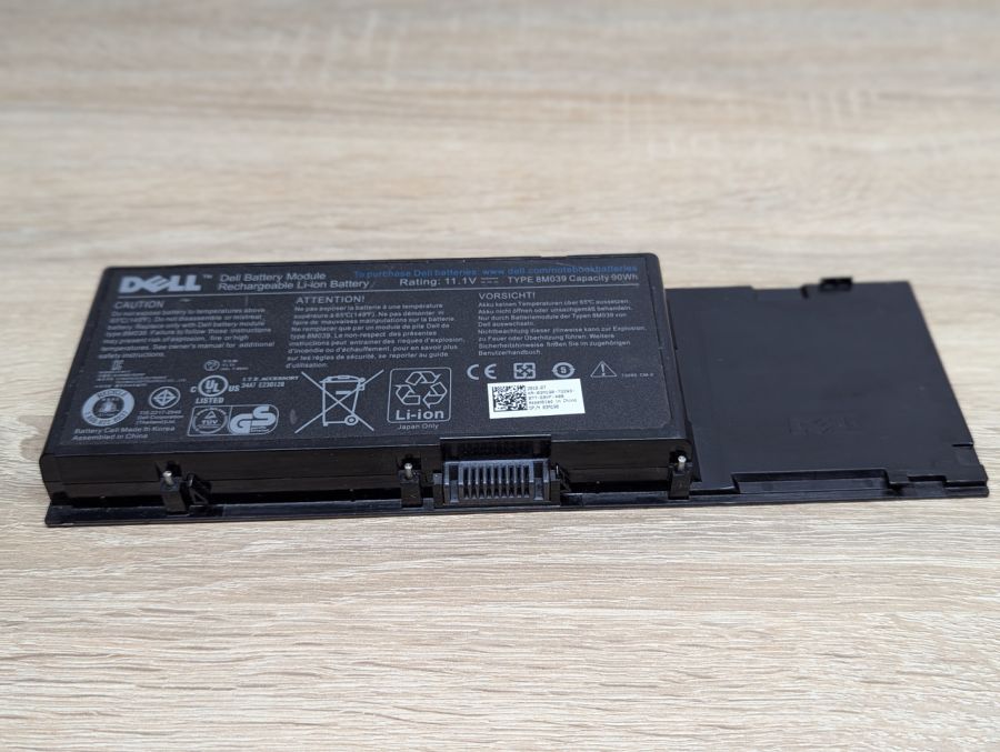 Оригінальна акумуляторна батарея Dell 8M039 Б/В