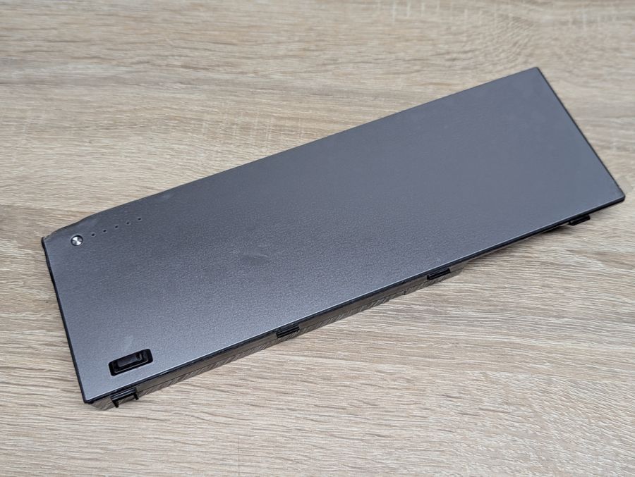 Оригінальна акумуляторна батарея Dell 8M039 Б/В