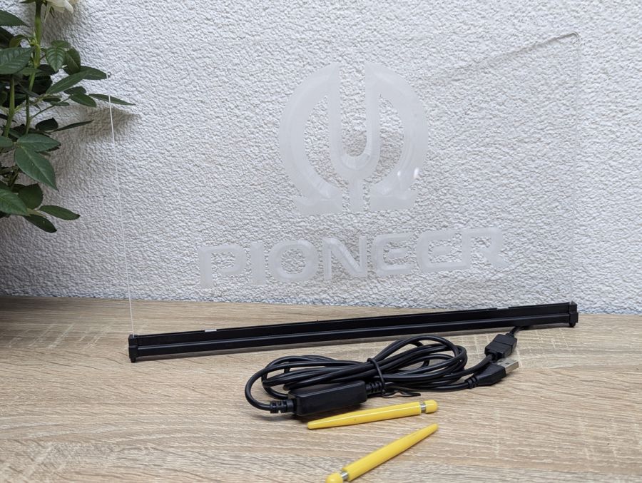 Новий Світлодіодна акрилова вивіска з логотипом Pioneer [ProductHub SKU Pioneer(3)]