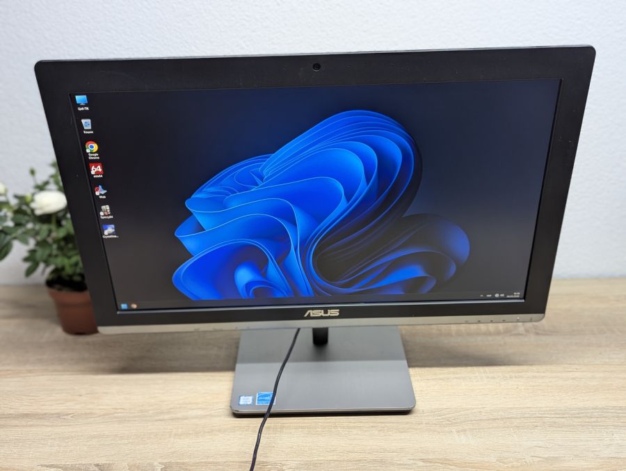 Б/В Моноблок ASUS All-in-One PC V230IC: i5-6500U,16 GB DDR4,SSD 256Gb [ProductHub SKU V230IC]