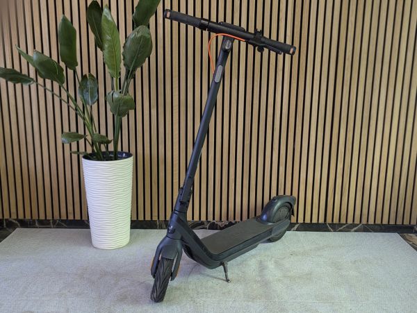 Б/В Електросамокат Segway Ninebot eKickScooter E2 Pro [ProductHub SKU 051405E(3)]