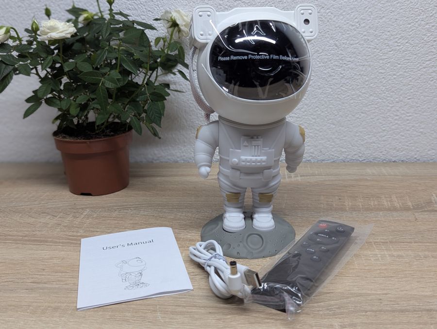 Новий Нічник-проектор зоряного неба у формі космонавта [ProductHub SKU Astronaut(6)]