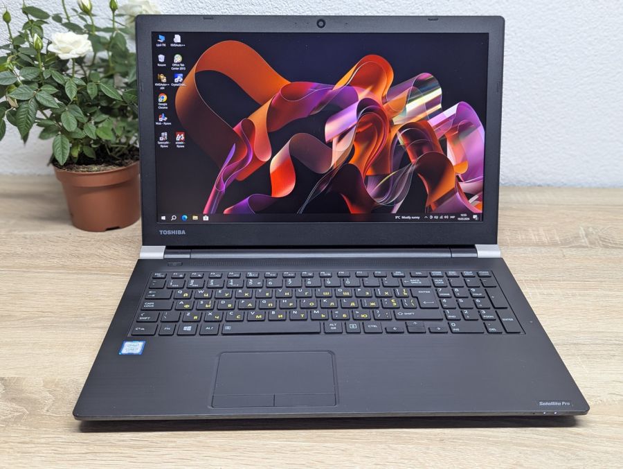 Ноутбук Б/В Toshiba Satellite Pro A50-E-11L, Intel Core i7-8550U, DDR4 8 GB, SSD 256GB, 15.6" Full HD [ProductHub SKU T173]