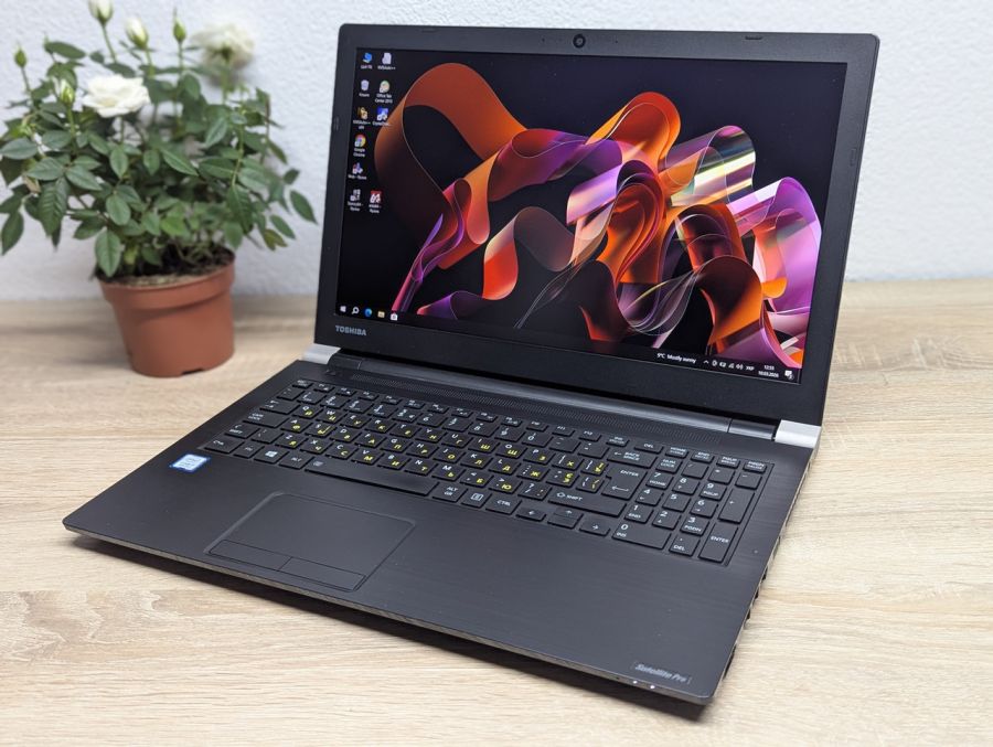 Ноутбук Б/В Toshiba Satellite Pro A50-E-11L, Intel Core i7-8550U, DDR4 8 GB, SSD 256GB, 15.6" Full HD [ProductHub SKU T173]
