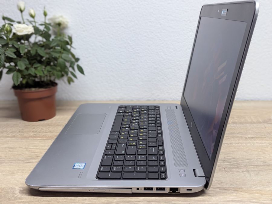 Уцінка! Ноутбук Б/В HP ProBook 450 G4, Intel Core i5-7200U, DDR4 8 GB, SSD 128GB, 15.6" HD [ProductHub SKU HP782]