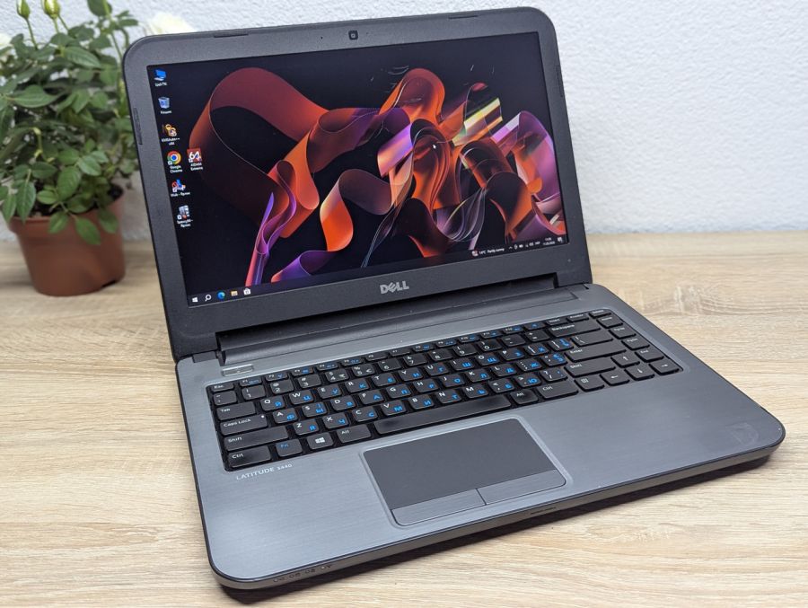 Уцінка! Ноутбук Б/В Dell Latitude 3440, Intel Core i5-4200U, DDR3 8 GB, SSD 128GB, 14" HD [ProductHub SKU Dell503]