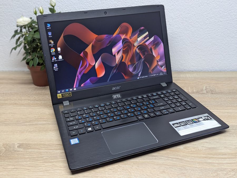 Ноутбук Б/В Acer Aspire E5-575, Intel Core i5-7200U, DDR4 8GB, SSD 128GB, 15.6" Full HD