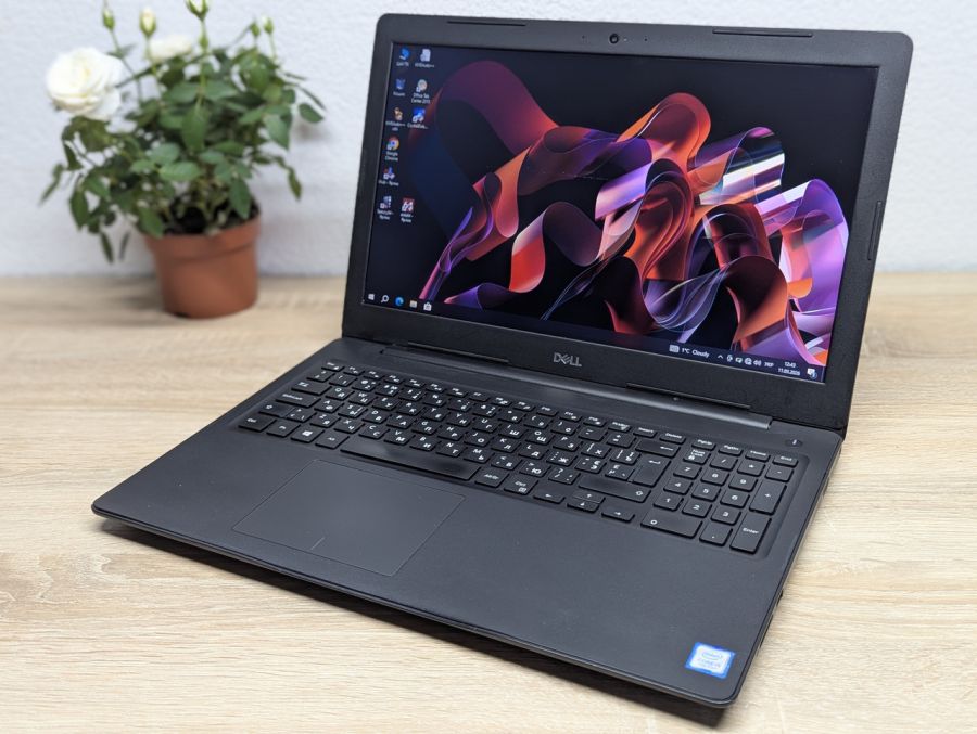 Ноутбук Б/В Dell Inspiron 15-3567, Intel Core i7-7500U, DDR4 8GB, SSD 128GB, 15" HD