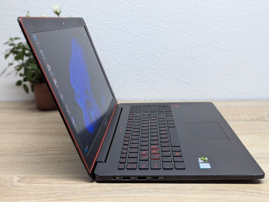 Ноутбук Б/В ASUS ROG G501V, Intel Core i7-6700HQ, DDR4 16GB, SSD 256GB + HDD 1TB, NVIDIA GeForce GTX 960M 4GB, 15.6" Full HD