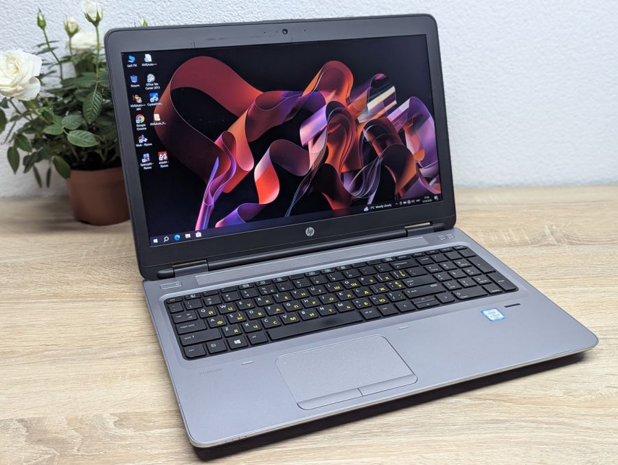Ноутбук Б/В HP ProBook 650 G2, Intel Core i5-6200U, DDR4 8GB, SSD 128GB, 15.6" Full HD