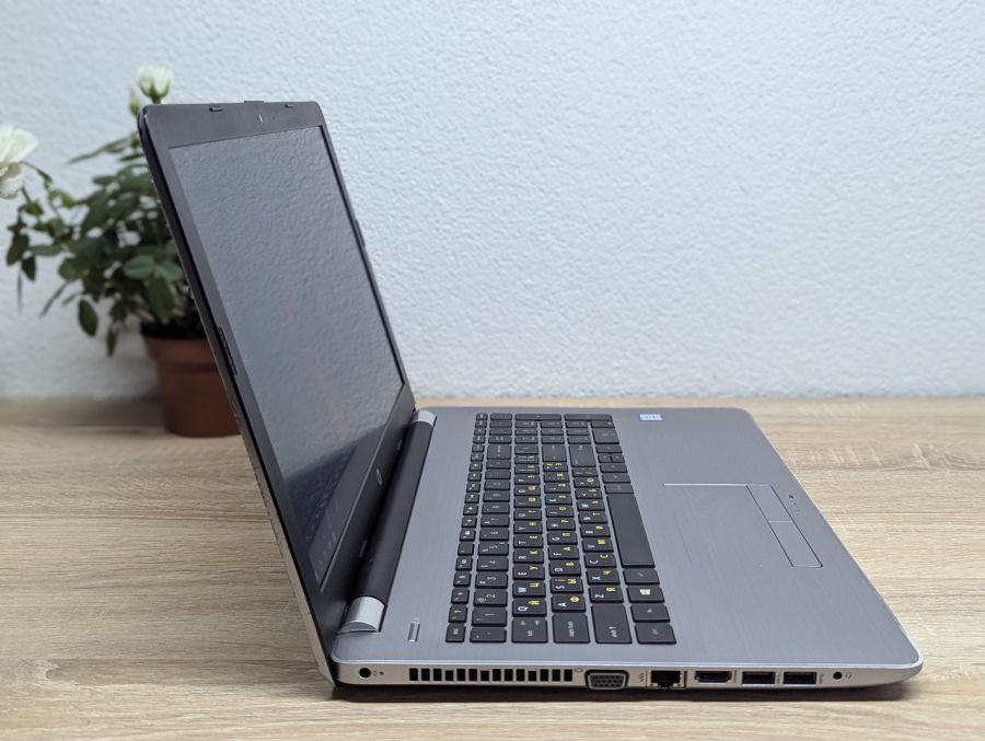 Уцінка! Ноутбук Б/В HP 250 G6, Intel Core i3-7020U, DDR4 8 GB, SSD 128GB, 15.6" Full HD [ProductHub SKU HP797]