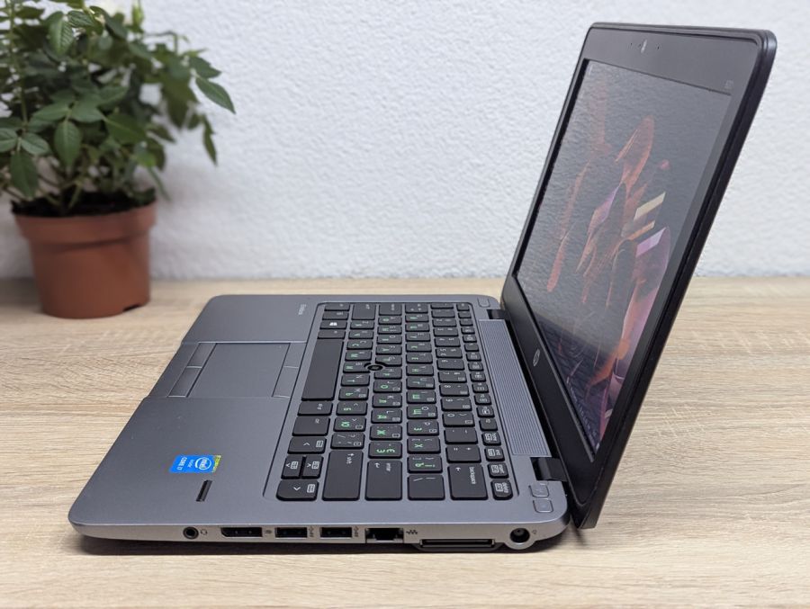 Уцінка! Ноутбук Б/В HP EliteBook 820 G2, Intel Core i7-5500U, DDR3 8 GB, SSD 128GB, 12" Full HD [ProductHub SKU HP804]