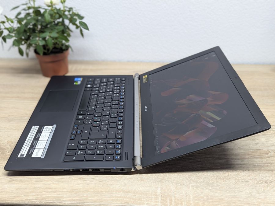 Уцінка! Ноутбук Б/В Acer Aspire VN7-571G, Intel Core i5-4210U, DDR3 12 GB, SSD 256GB + HDD 1TB, NVIDIA GeForce GTX 850M 4Gb, 15.6" Full HD [ProductHub SKU Acer171]