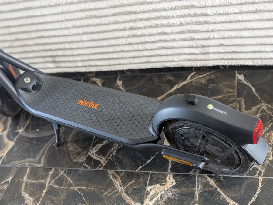 Б/В Електросамокат Segway Ninebot KickScooter F2 051201E [ProductHub SKU 051201E(2)]